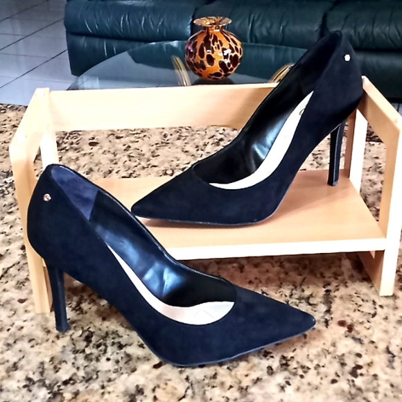 Sam Edelman "Circus" Black Velvet Shoes. Great Cond. Worn once for pictures. (7) - Picture 10 of 16